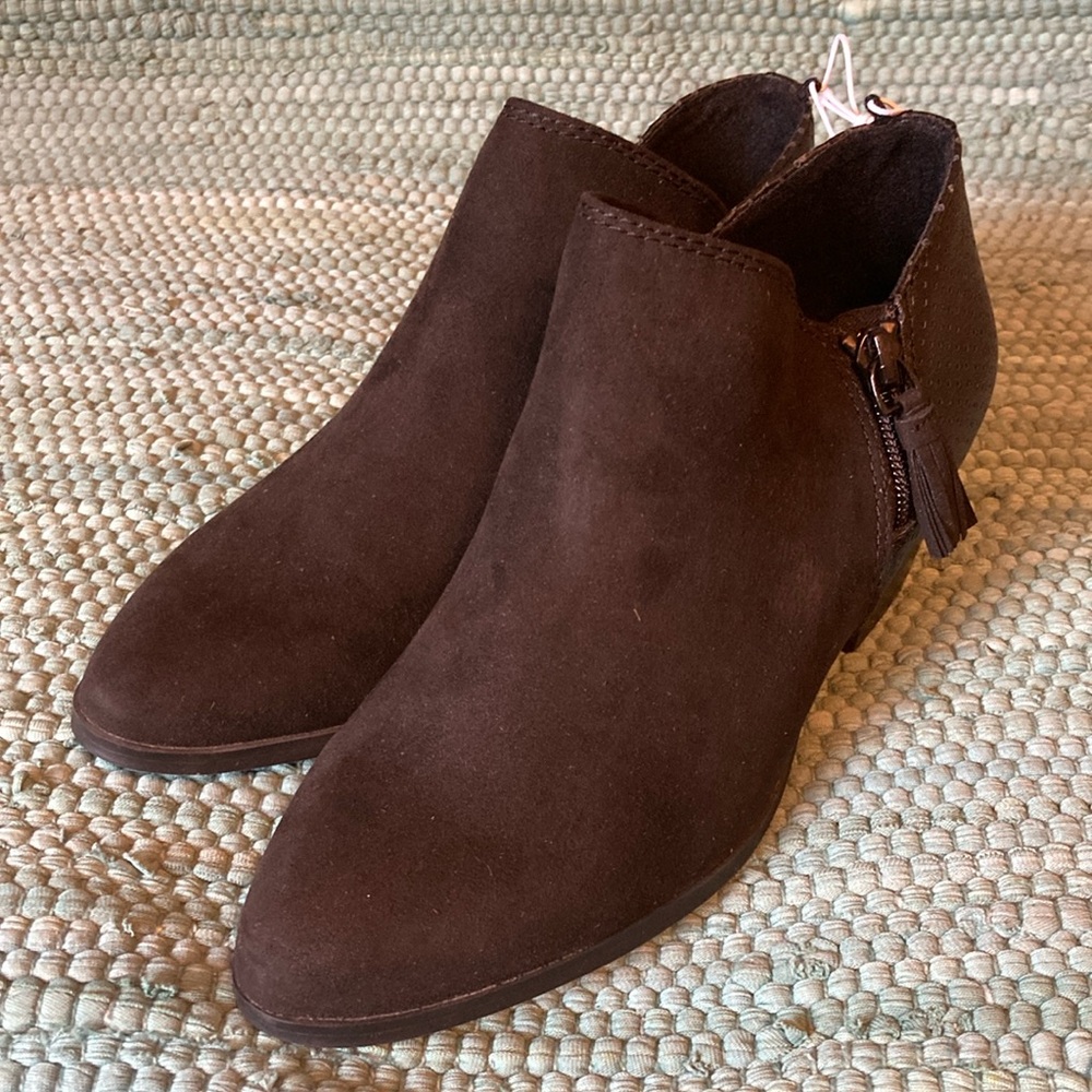 BRAND NEW—-Black Ankle Boots